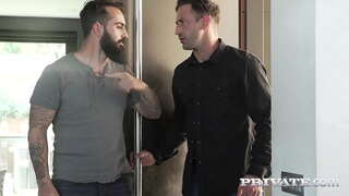 Ĉi-tio horny ass amateur chick ne povas akiri sufiĉe koko! Ŝi metas sian azenon al la laboro de prenanta intensa pussy kolono kaj duobla profunda gorĝo ago en aĉa threeway. Plena Filmo ĉe Private.com!