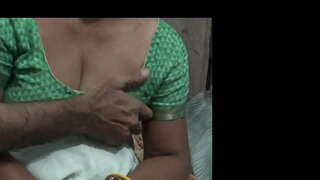 Maćeha sa svojim uzbuđen sin dijele односпальную krevet