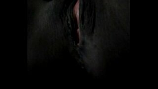 Dreamxxx hrá s jej píča