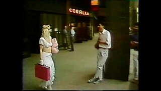 Илона Сталлер Чиччолина-қызыл бұлшық (бейне)