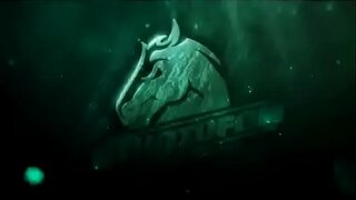 Ruĝa Riding Hood akiranta batis per granda malbona lupo