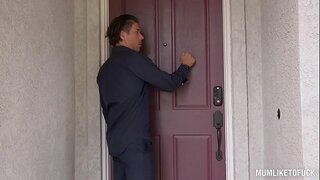 ���ीलफ मदर आय वुड लाइक वडिलांचा मित्र crams तिच्या घट्ट मांजर सह भव्य dick तर तिच्या प्रचंड boobs दिशा