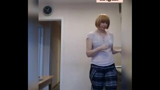 ���ួយ exhibitionist