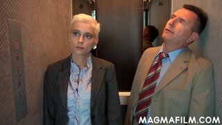 ���ుడ్డి ఇబ్బంది పెట్టాడు వద్ద పని