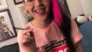 Stoner Batang Babae - Mila Multo